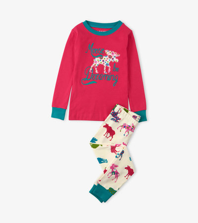 Moose Be Dreaming Appliqué Kids Pajama Set