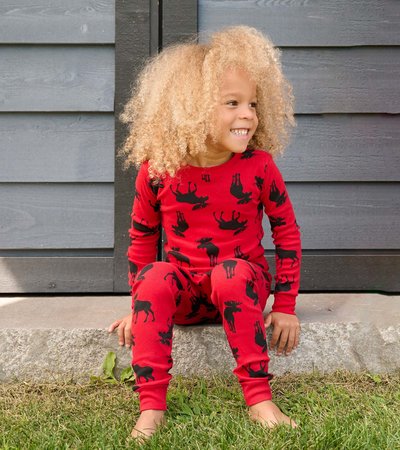 Pyjama pour enfant – Orignaux sur fond rouge