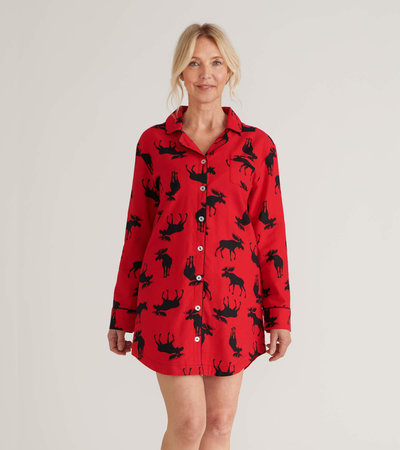 Robe de nuit en flanelle pour femme – Orignaux sur fond rouge