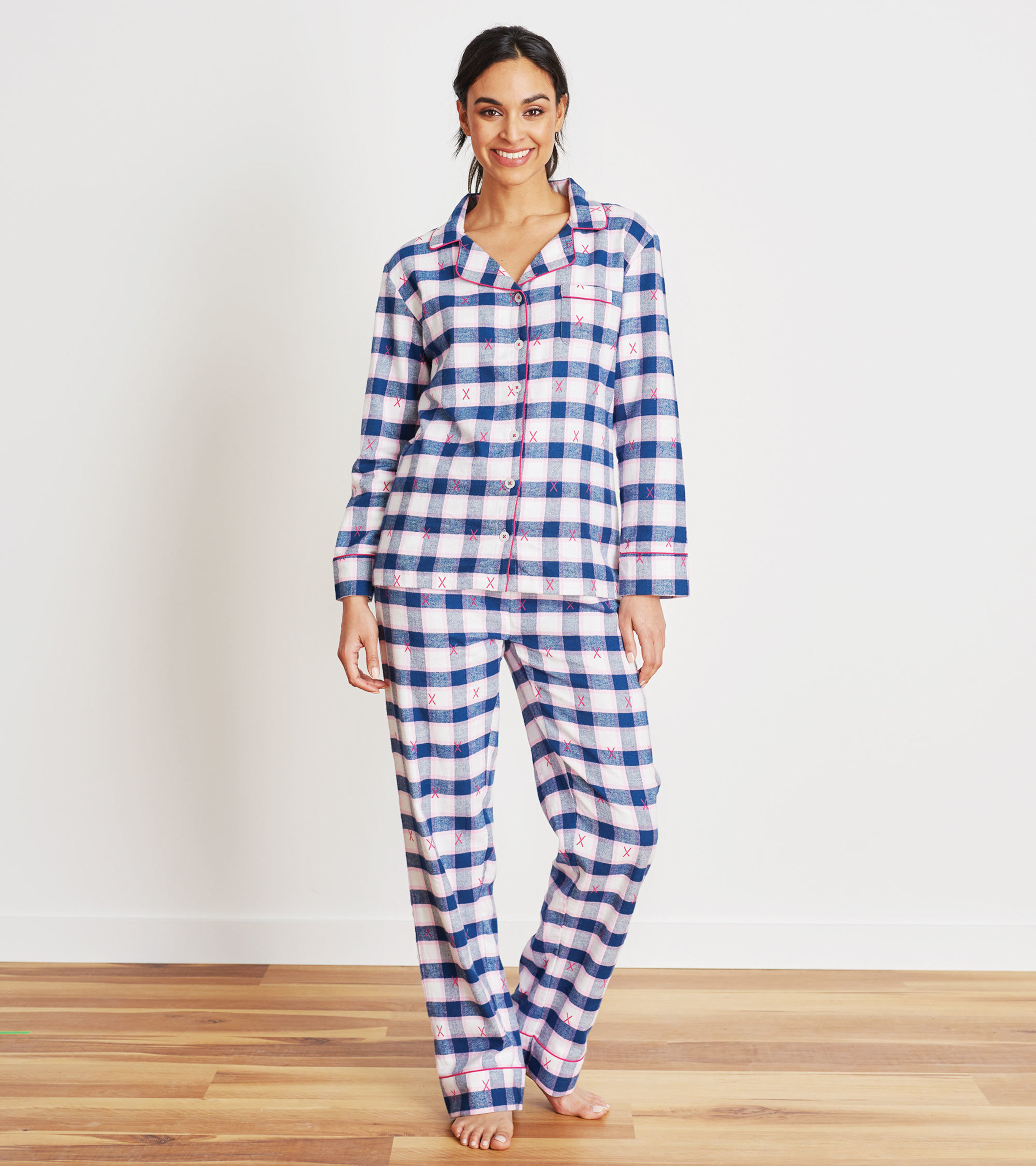 Ski Holiday Plaid Women's Flannel Pajama Set - Little Blue House CA