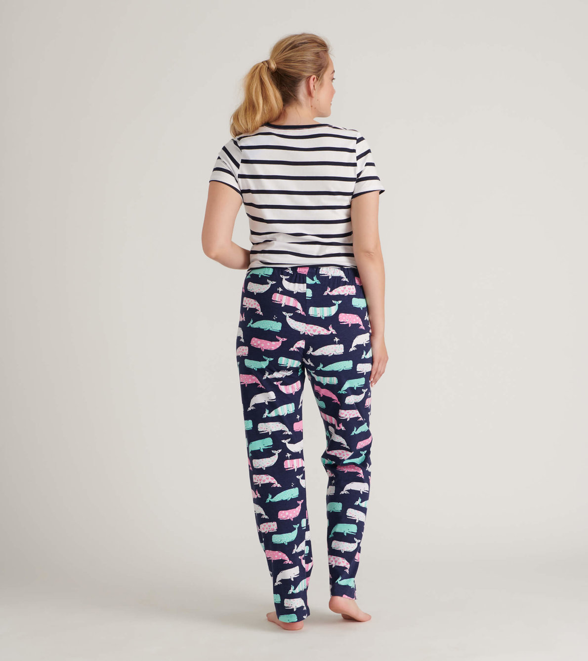 Agrandir l'image de Ensemble de pyjama t-shirt et pantalon interchangeables pour femme - Baleines